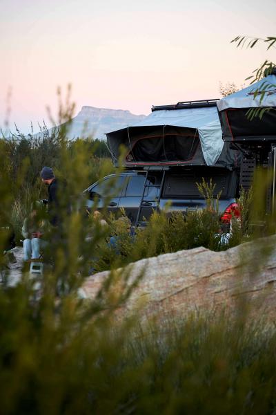 Preview: Alu-Cab Dachzelt "Family" für 4 Personen Schwarz