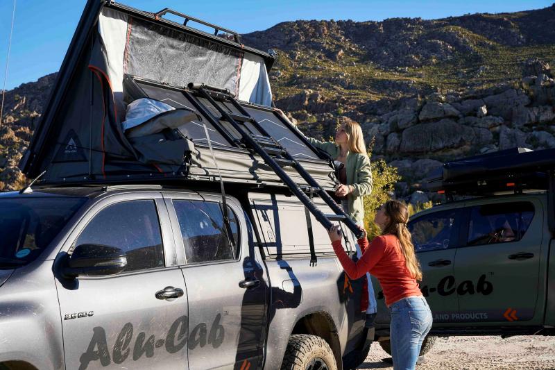 Alu-Cab Dachzelt "Family" für 4 Personen Schwarz