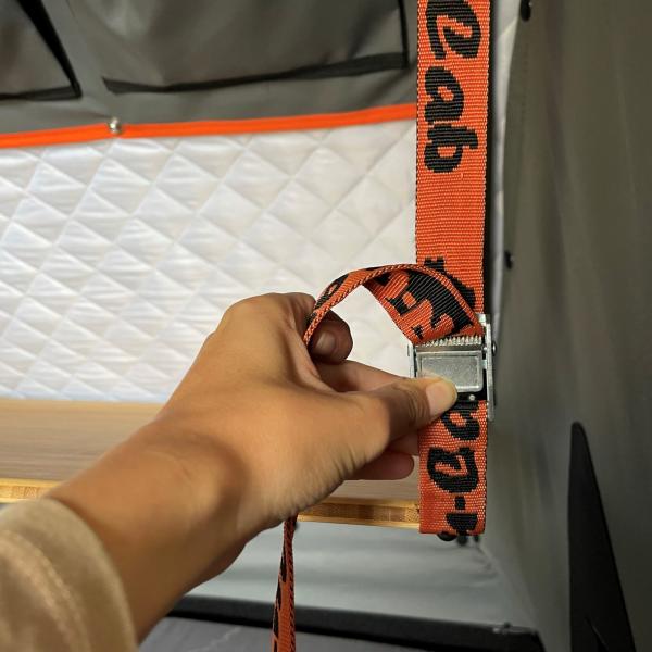 Preview: Alu-Cab Bambus Klapptisch im Innenraum für alle Modelle
