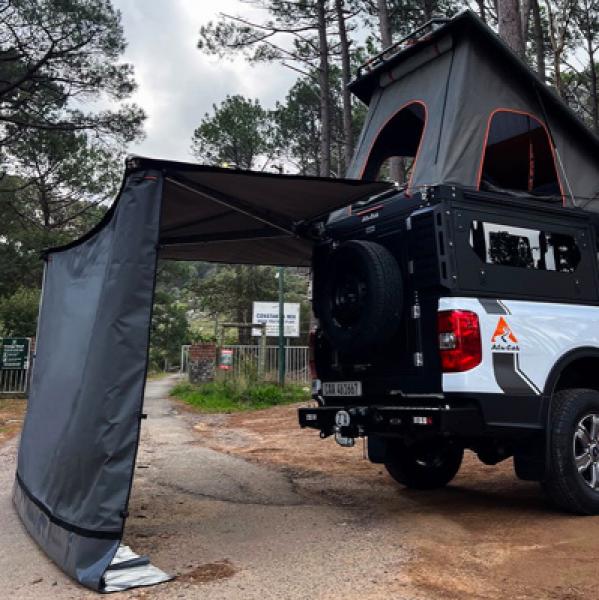 Preview: Alu-Cab Universale Seitenwand für Markisen (270°, 180°, 2m)