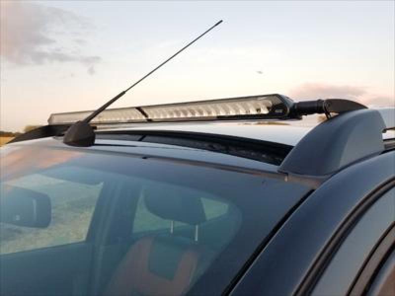 Preview: Lazer Lamps Dachbefestigungskit für Ford Ranger (für Reling) 42mm für Linear 36