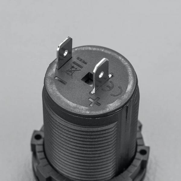 Preview: STEDI Steckdose für Zigarettenanzünder 4x4