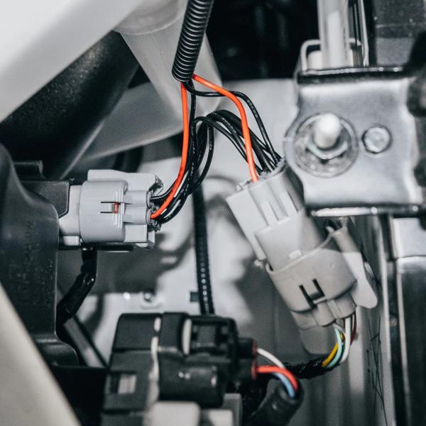 Preview: STEDI Toyota Hilux (Bi-LED, ab 2015-) Fernlicht Adapter