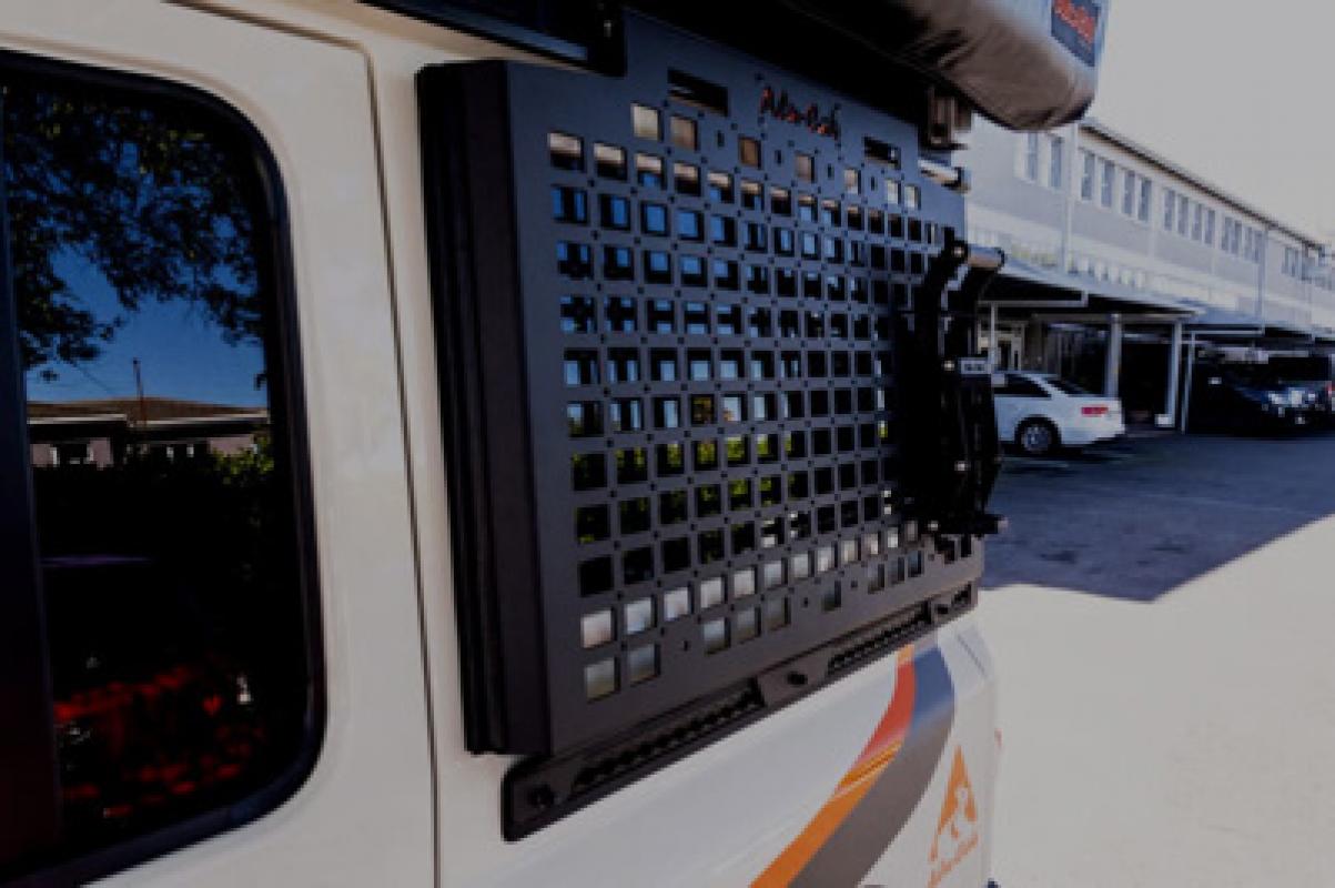 Alu-Cab Molle Platte Extern für Ineos Grenadier