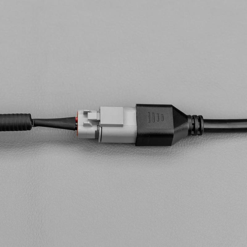 STEDI 2 zu 1 Adapter DT-P-Stecker  Verteiler  2 Leuchten mit 1 Kabelbaum (1,5m)